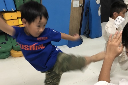幼年クラス/３才～６才(小学１年生)